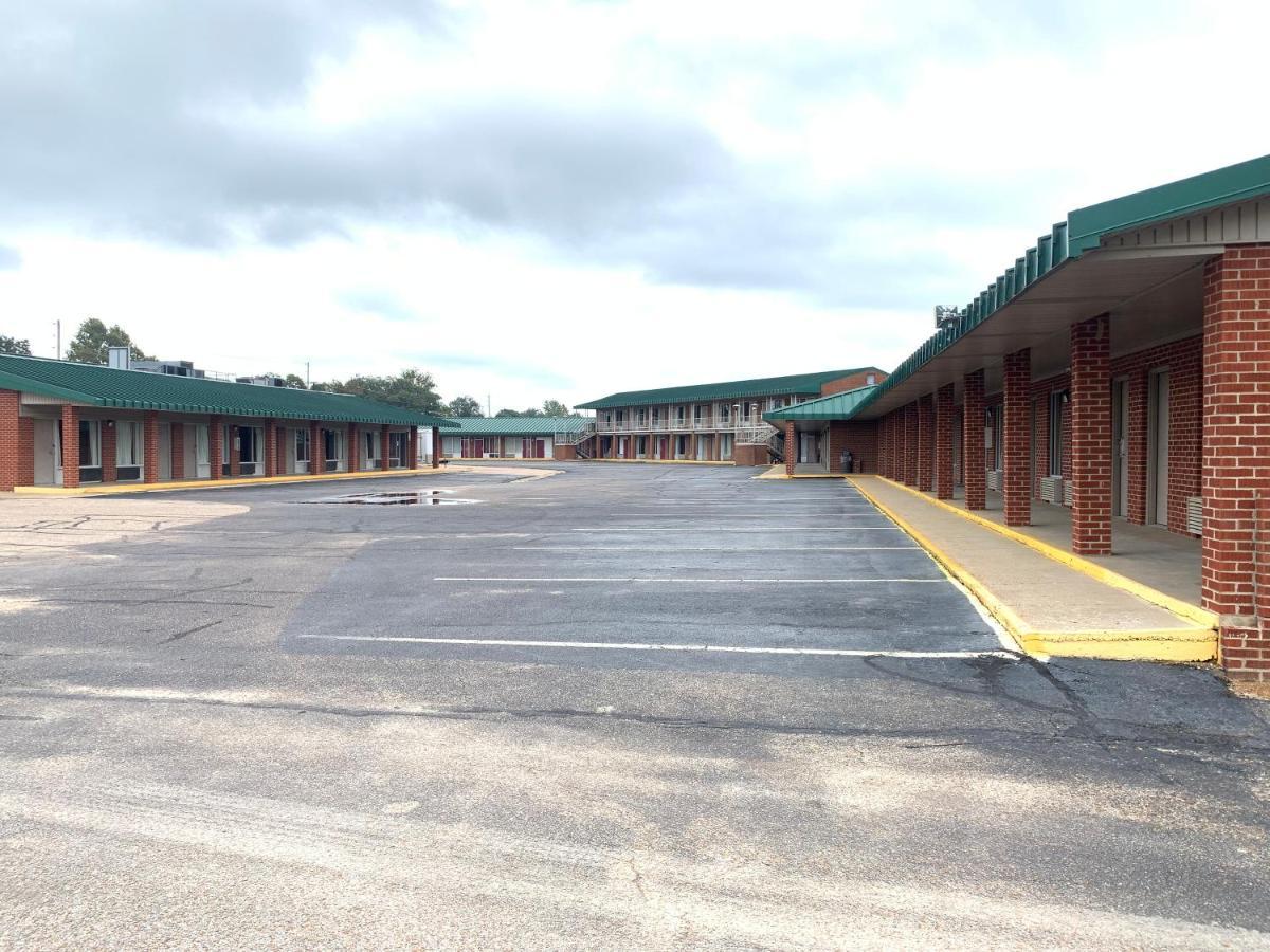 Coachman'S Inn Motel Wynne Exterior photo